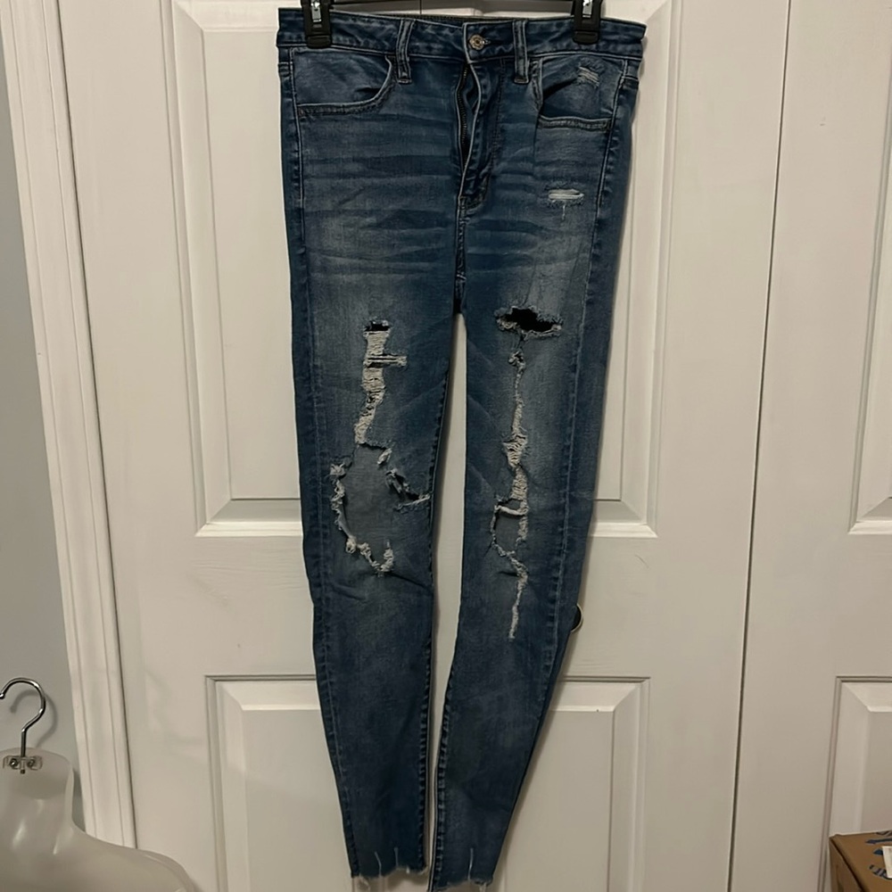 American Eagle Next Level Stretch Super Hi-Rise destroyed Jeggings Sz 6 long B87